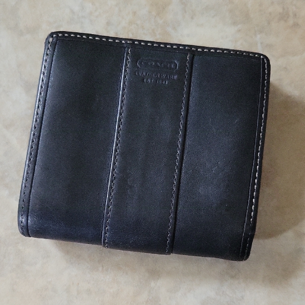 Vintage Coach Black Leather Framed Coin Wallet Leatherware EST 1941 White Stitch - Picture 3 of 14